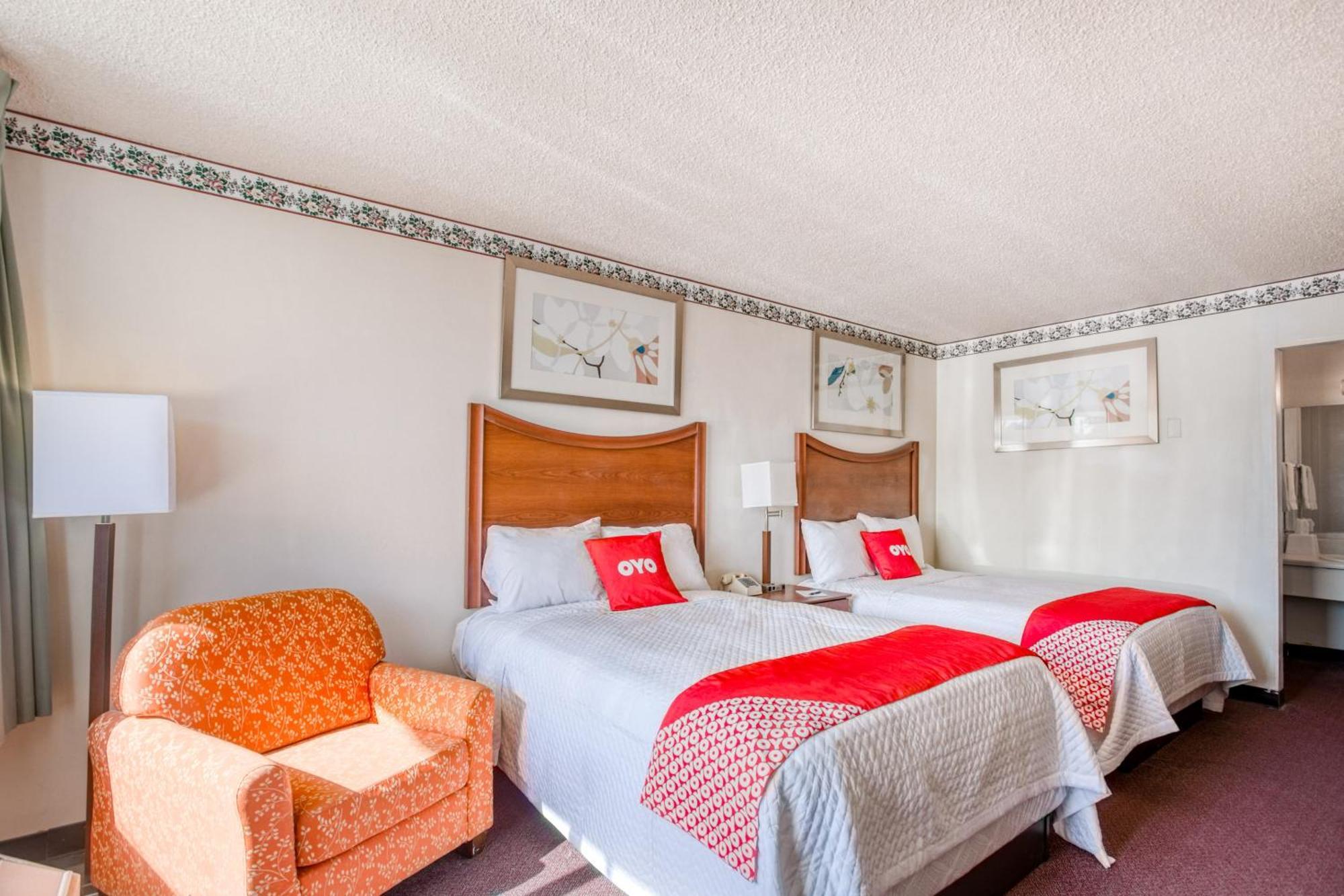 Oyo Hotel Petersburg Va - Templeton Dış mekan fotoğraf