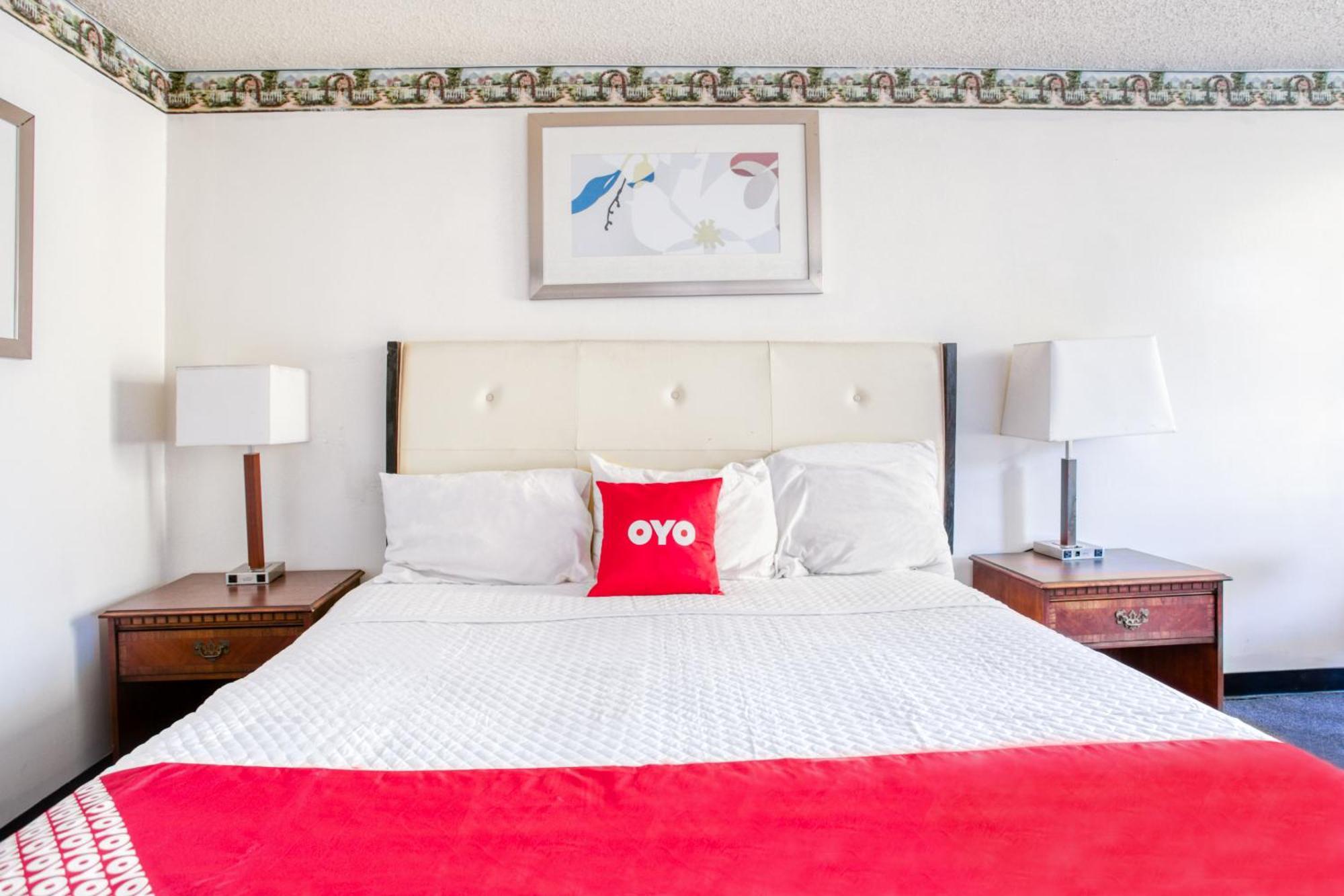 Oyo Hotel Petersburg Va - Templeton Dış mekan fotoğraf